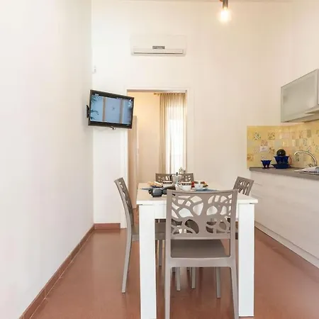 Apartment Bilocali Da Zia Martina By Apulia *